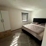 아파트 House